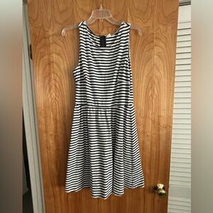 Old Navy Striped Black and White Dress size large.